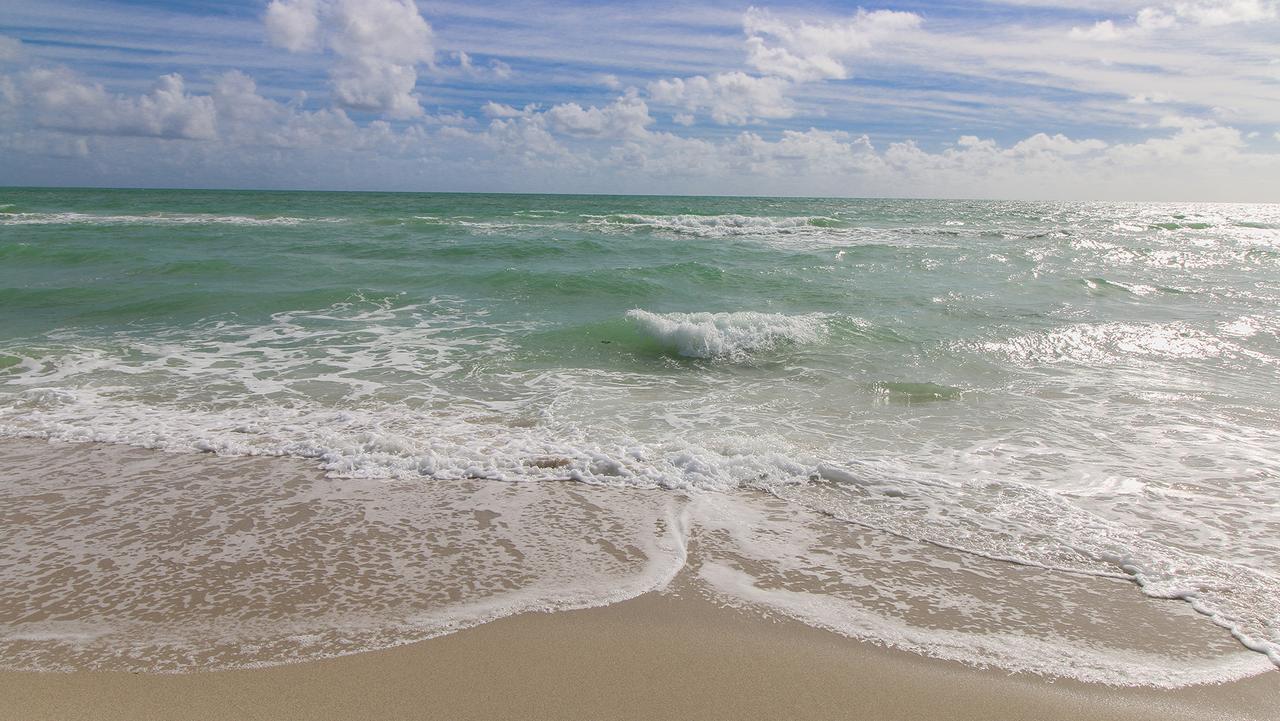 Ocean Reserve Sunny Isles Beach Exterior photo